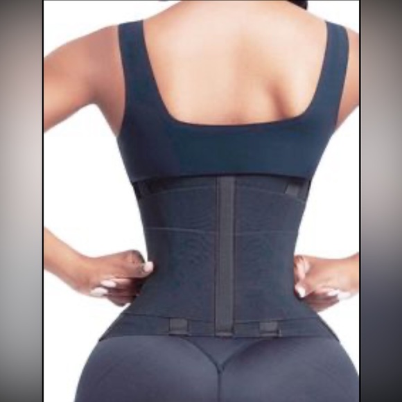 Black Waist Trainer Corset - Picture 5 of 7